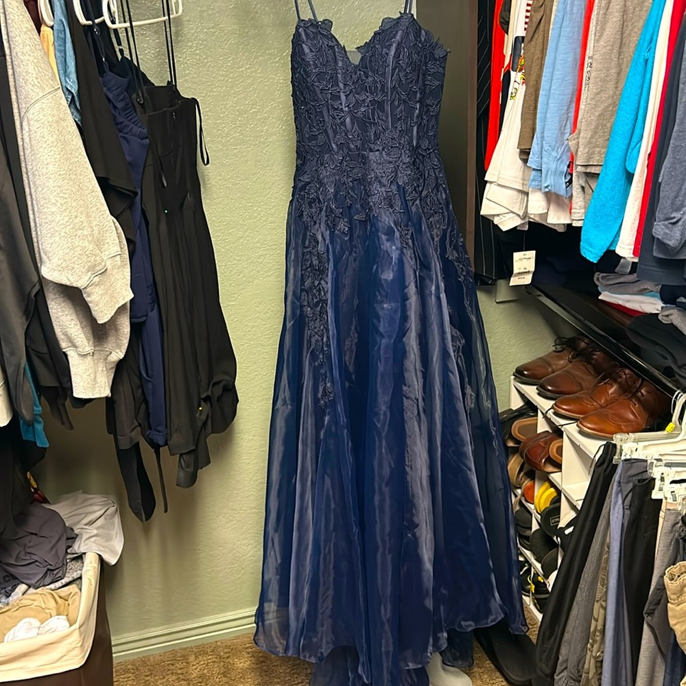 Navy blue corset top dress. Standard size 2 to 4. Brand: Lady Prom Dress.